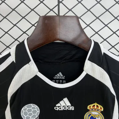 06-07 Real Madrid away retro kid kit