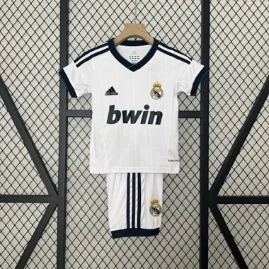Maillot rétro pour enfant du Real Madrid (12-13) - à domicile