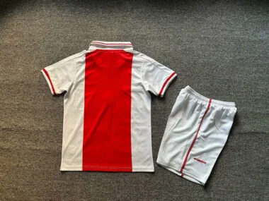 Equipación retro para niños del Ajax (temporada 98-99)