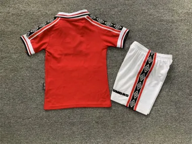Equipación retro para niños del Manchester United (temporada 98-99)