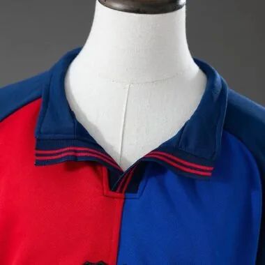 Equipación retro para niño del Barcelona (temporada 99-00)