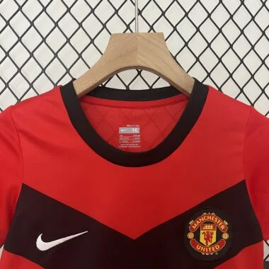 Manchester United 09-10 home Kids Kit