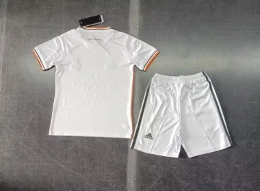 Real Madrid 2013-14 home retro Kids Kit