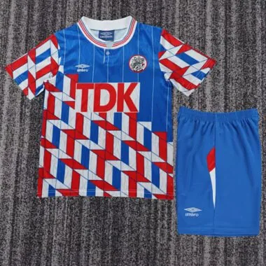 Equipamento infantil Retro Ajax 1989/90 (fora de casa), tamanhos 16-28