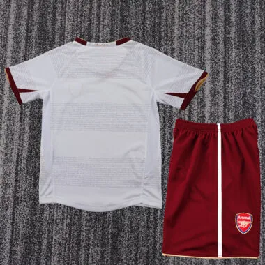 Retro Arsenal 2007/08 Away Kids Kit (Size 16-28)