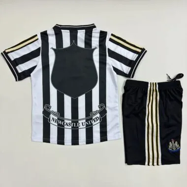 Kids Kit Retro 1997-99 Newcastle United home Jersey (Size 16-28)