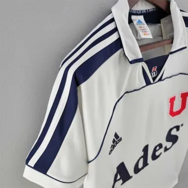 00-01 University of Chile away