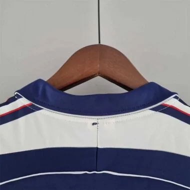 00-01 University of Chile home