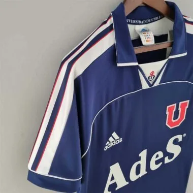 00-01 University of Chile home
