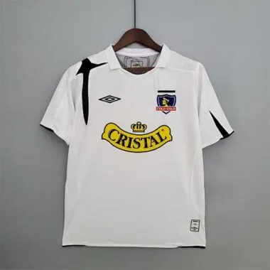 06 Colo-Colo home