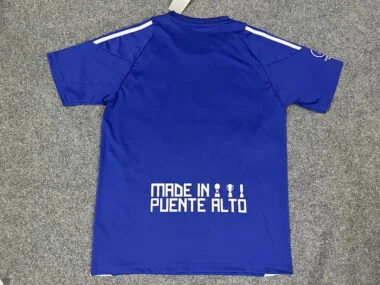 Maillot d'entraînement bleu de l'Universidad de Chile, n° 25-26