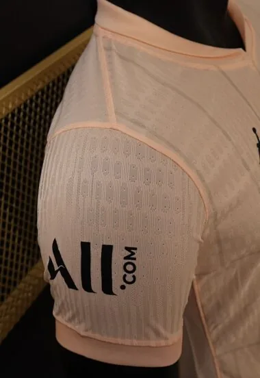 2025/26 PSG Jordan Pink Special Edition Player Version jersey (S-XXL)