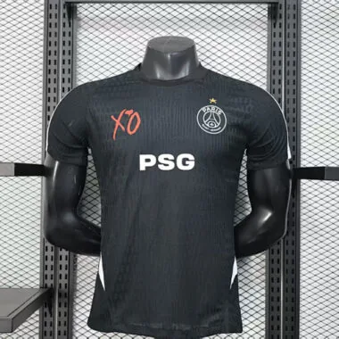 Maglia da gioco speciale nera del PSG 25-26, versione giocatore.