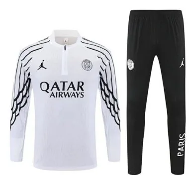 Tuta sportiva bianca con mezza zip del PSG, stagione 25-26.