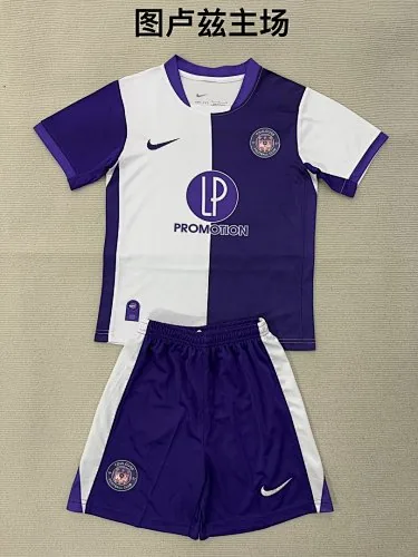 Equipamento de futebol para casa da equipa sénior e juvenil do Toulouse 2025/26