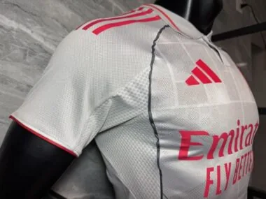 Lyon 2025/26 Third Away player version (S-2XL)