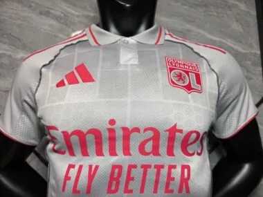 Lyon 2025/26 Third Away player version (S-2XL)