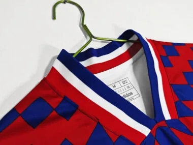 Retro 1995-96 lympique Lyon home Jersey (S-2XL)