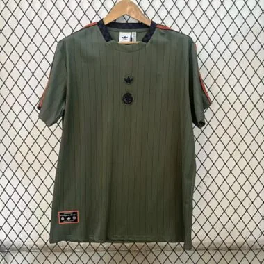Camisa do Bayern, modelo retro, verde-escuro, n.º 25-26