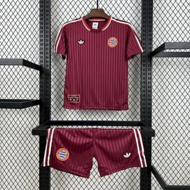 25-26 Kit infantil de ícones do terraço do Bayern de Munique