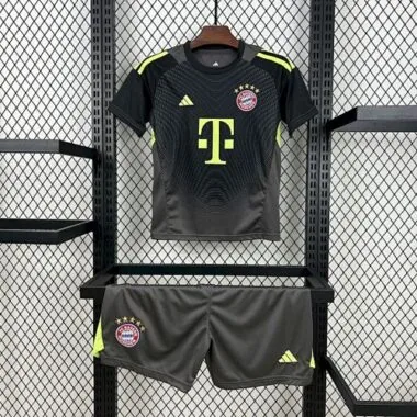 25-26 Kit de guarda-redes preto do Bayern de Munique para crianças