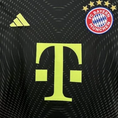 25-26 Kit de guarda-redes preto do Bayern de Munique para crianças