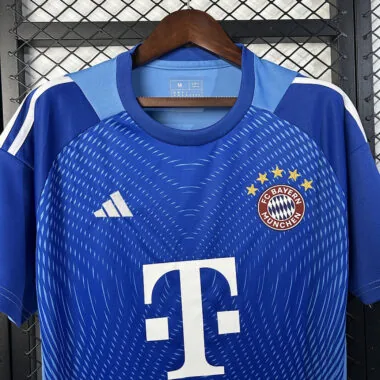 25-26 Bayern blue goalkeeper jersey