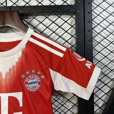 25-26 Bayern home kid kit