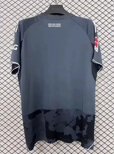 25-26 Frankfurt third Jersey