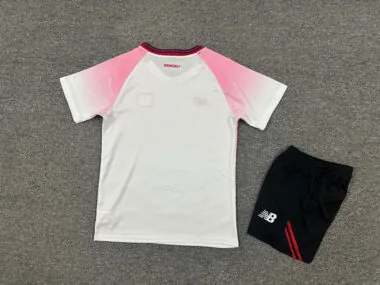 Equipamento infantil para o jogo fora de casa contra o Leverkusen, 25-26