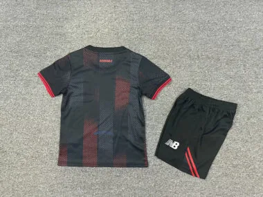 Equipamento infantil do Leverkusen para jogos em casa, 25-26