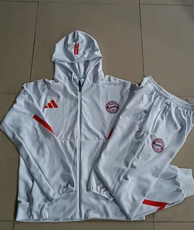 Bayern München 2025/26 White Hoodie Suit (S-2XL)