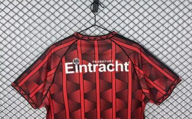 Retro Eintracht Frankfurt 1995/96 Home Jersey (S-XXL)