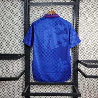 Camiseta retro de local de los Glasgow Rangers de la temporada 02-03