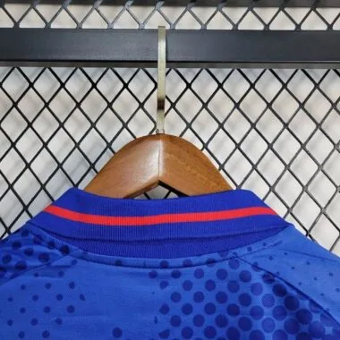 Camiseta retro de local de los Glasgow Rangers de la temporada 02-03