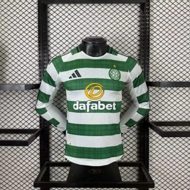 Camisa de manga comprida do Celtic para jogos em casa, temporada 25-26.