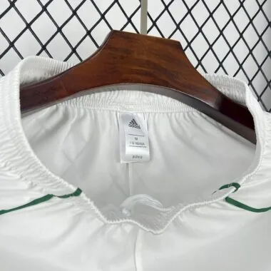 Shorts de match à domicile du Celtic 25-26