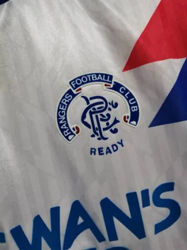 90-92 Rangers à l'extérieur