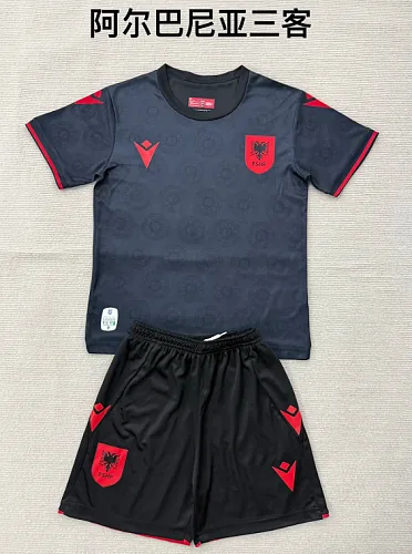 Equipamento infantil de terceira opção para jogos fora de casa da Albânia no Mundial de 2026, tamanhos 16-28