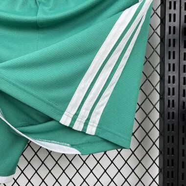 Short domicile de l'équipe masculine d'Irlande du Nord 2026