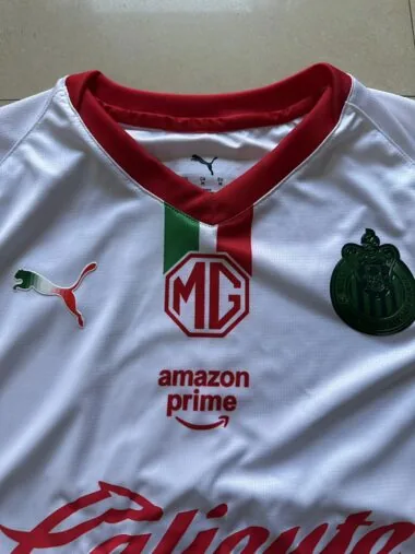 Maillot extérieur des Chivas 25-26