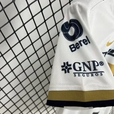 25-26 Pumas home kid kit