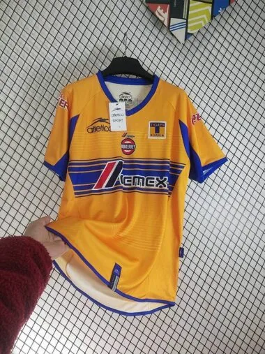 Camisa de jogo em casa retro dos Tigres da UANL, época 2006/07