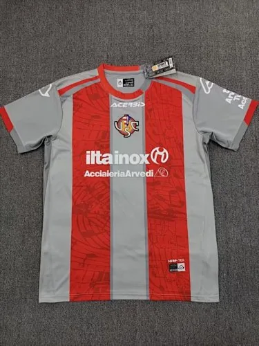 Maglia da calcio della Cremonese per le partite in casa, numero 25-26
