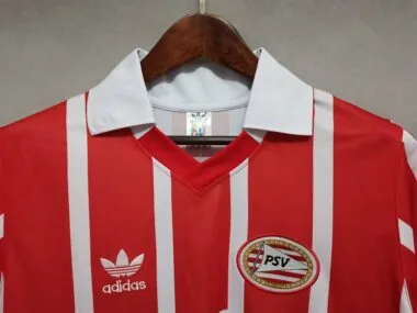 1990 PSV - equipamento de casa vermelho/branco