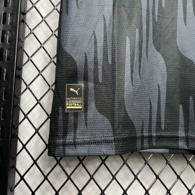 Camiseta negra de entrenamiento previa al partido del PSV Eindhoven, 24-25
