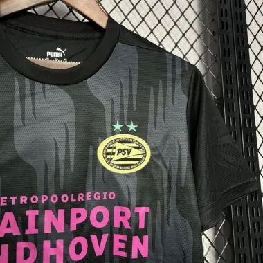 Camiseta negra de entrenamiento previa al partido del PSV Eindhoven, 24-25