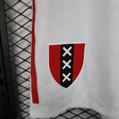25-26 Calções do Ajax, versão para jogadores, brancos, comemorativos do 125.º aniversário