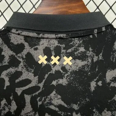 Camisola do Ajax Stone Island 25-26