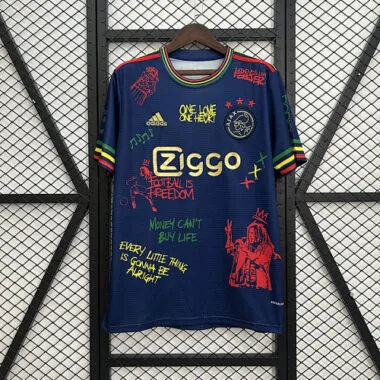 Camisa especial do Ajax em azul escuro, n.º 25-26